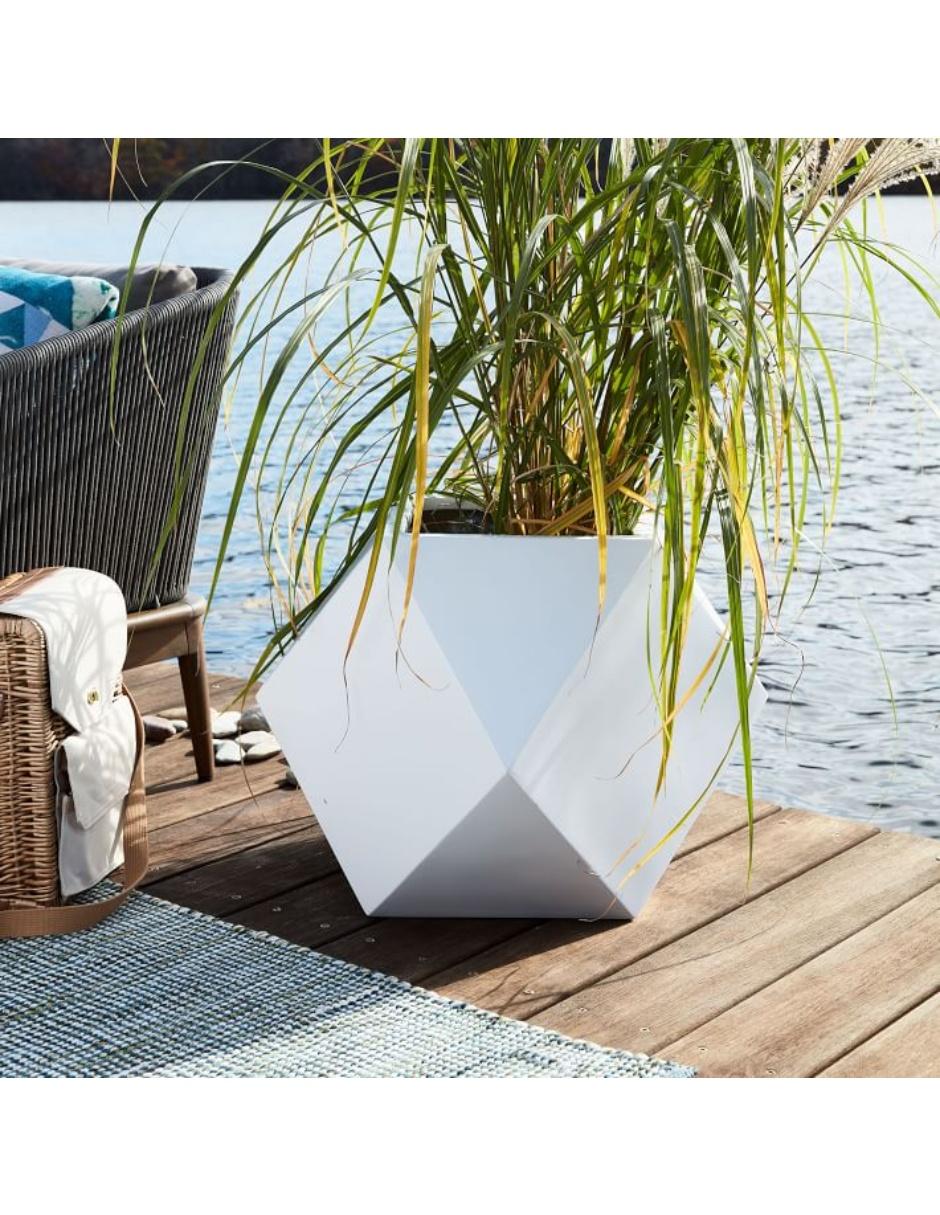 Maceta Exterior Faceted de piedra 2