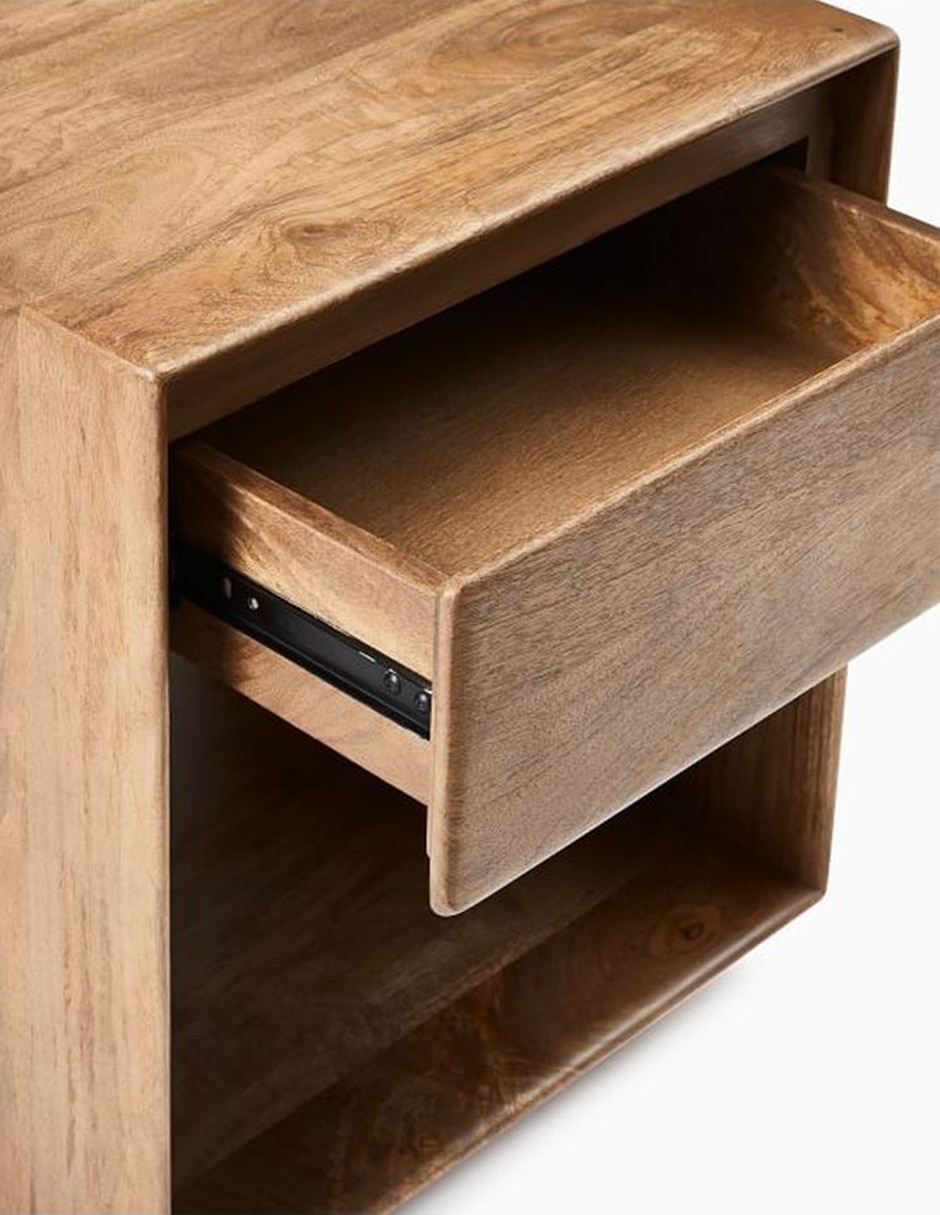 Mesa lateral armable Anton Mesa lateral armable Anton