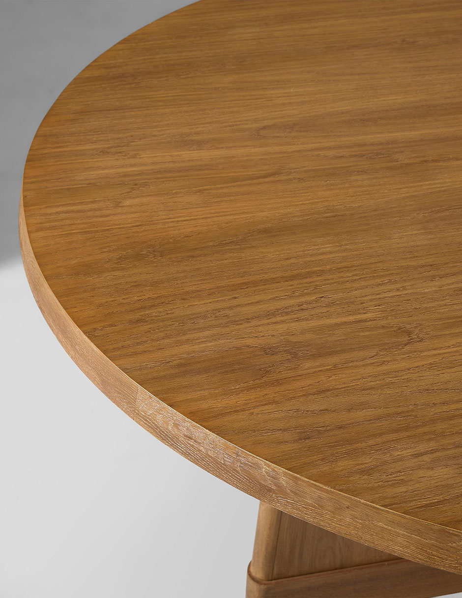 Mesa de comedor Innis de roble