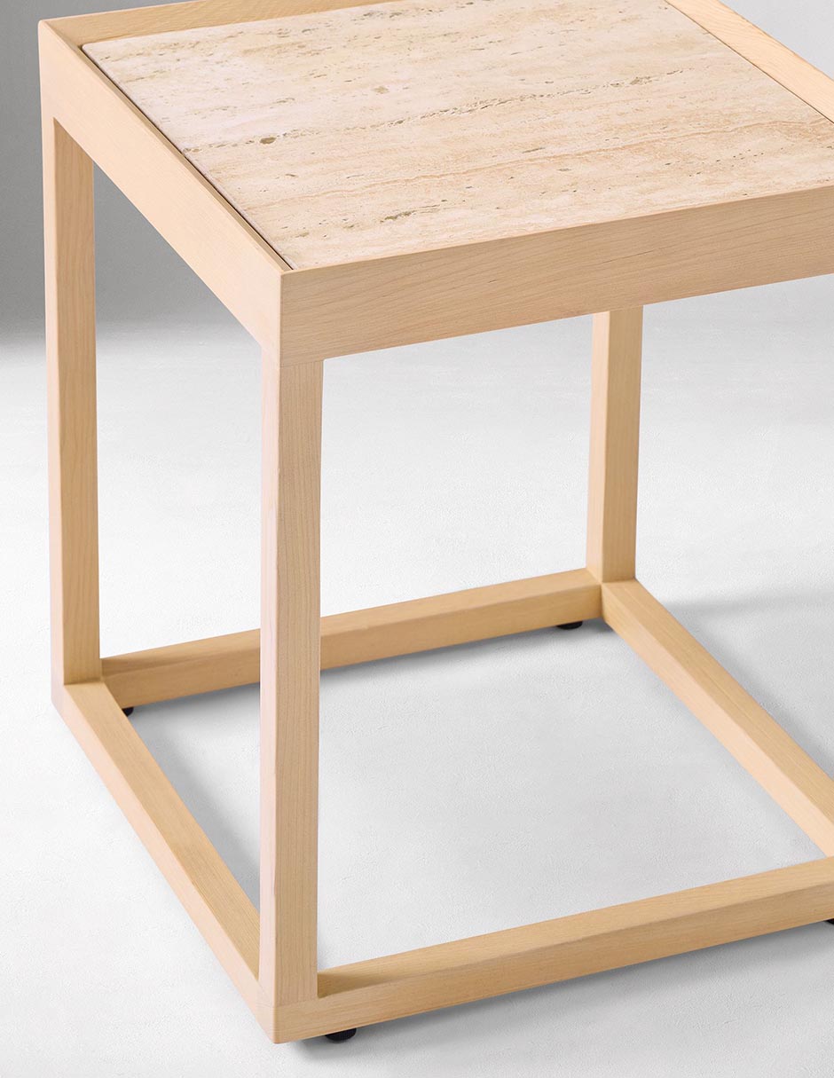 Mesa lateral Lucetta 4