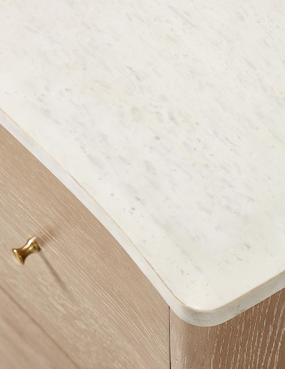Cómoda Clementine de madera álamo