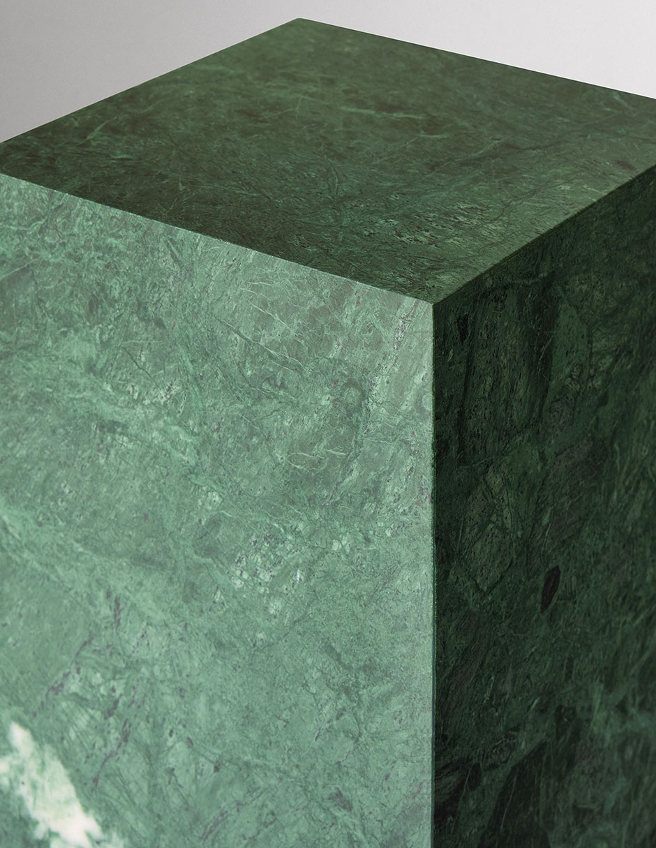 Mesa lateral marcella de mármol 2
