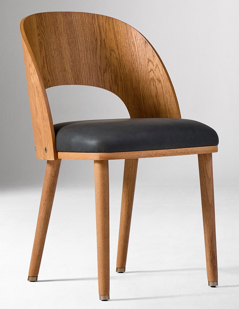 Silla Boerum de madera