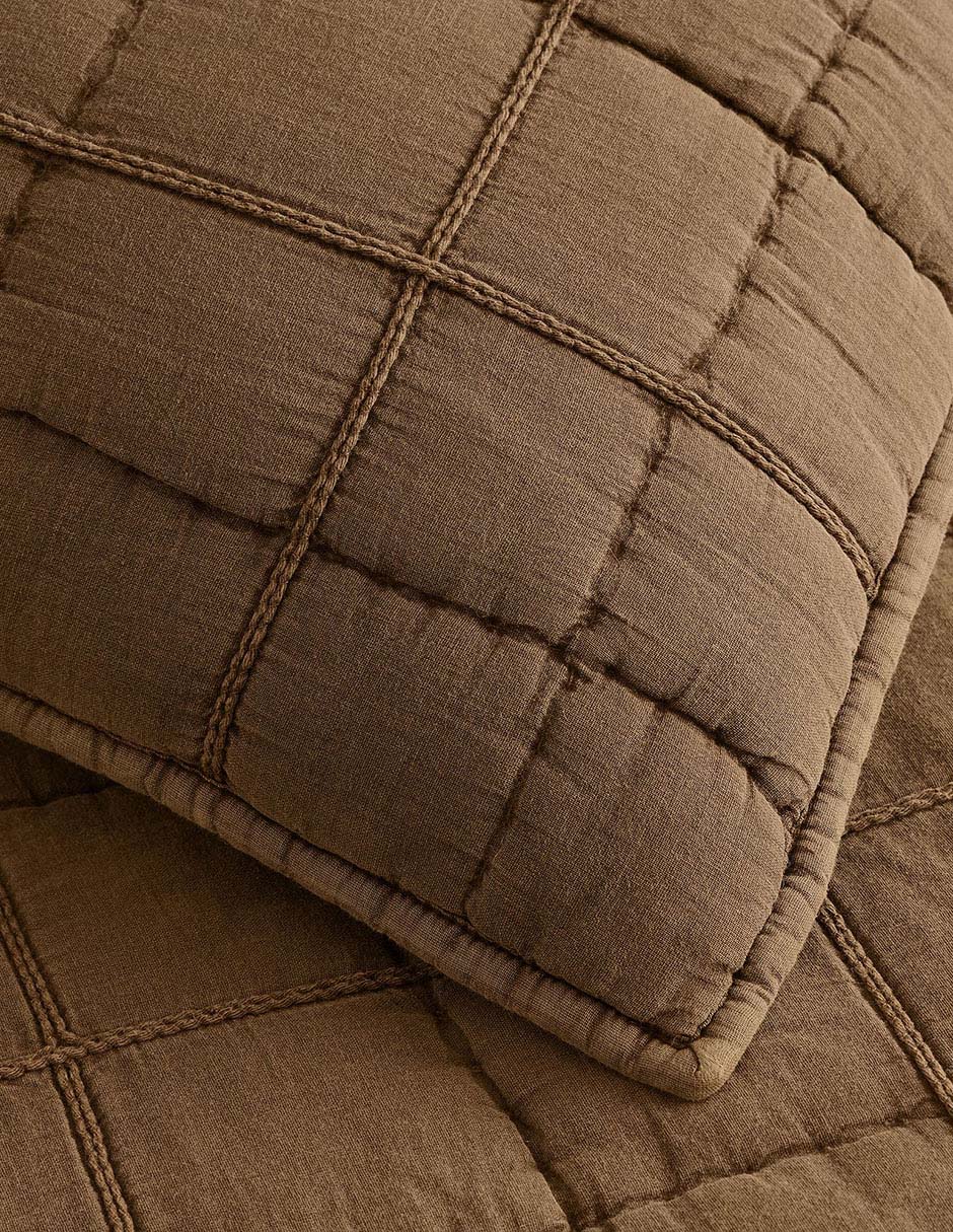 Colcha braided grid