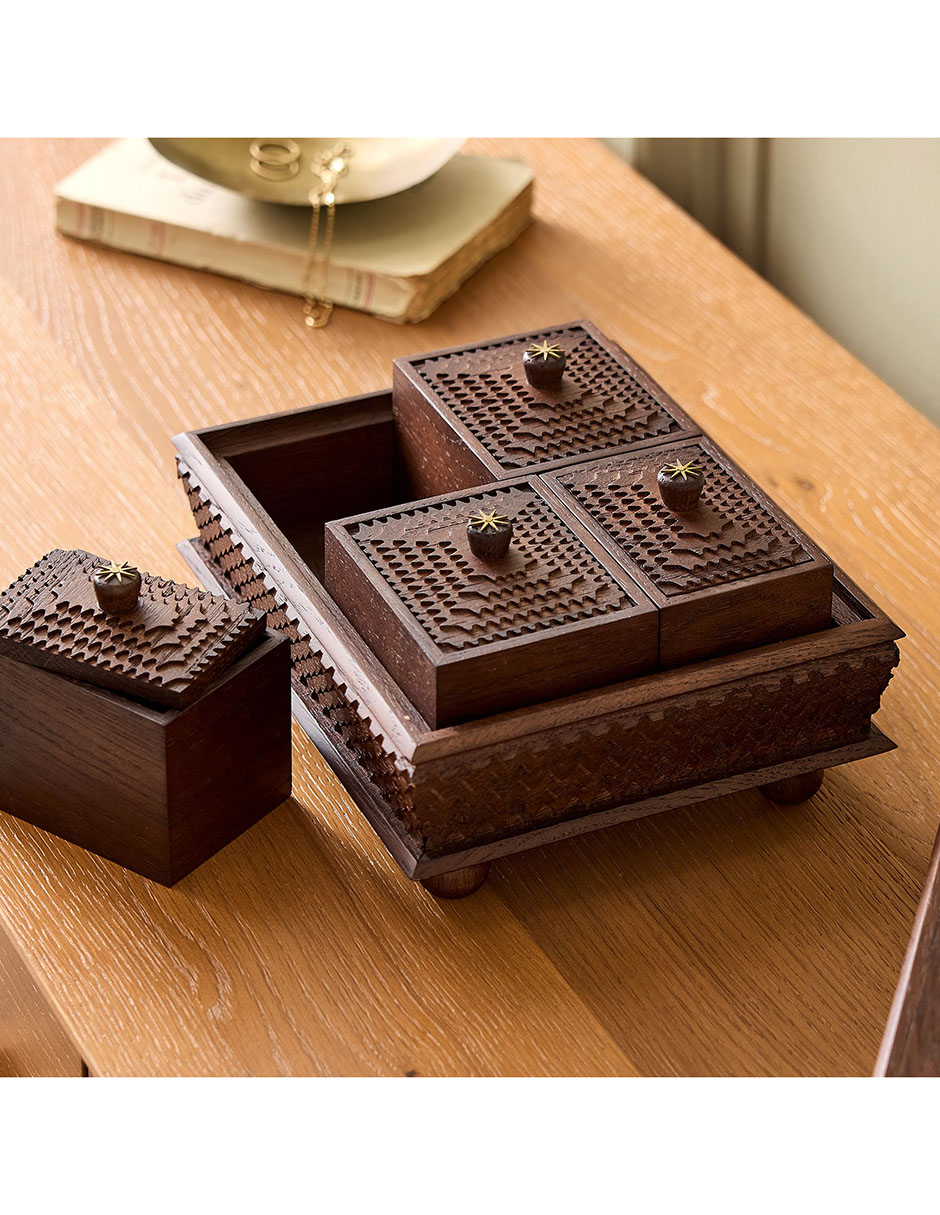 Caja decorativa pierce & Ward 2