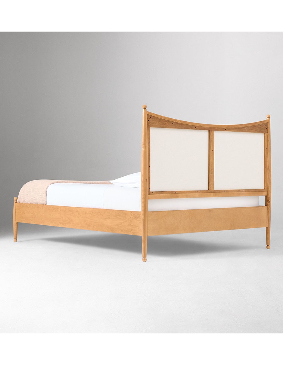Cama Pierce & Ward de madera Queen Size 5